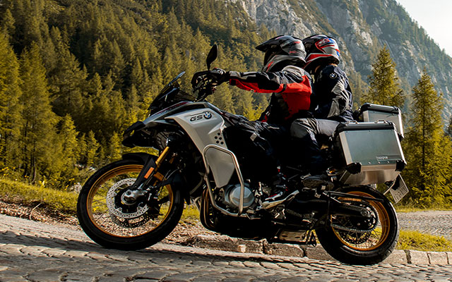 The comfortable rider's seat of the new BMW F 850 GS Adventure