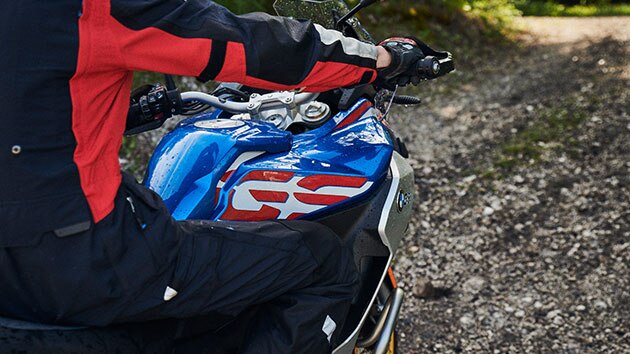 The big 23-litre tank of the new BMW F 850 GS Adventure