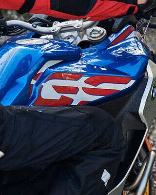 The big 23-litre tank of the new BMW F 850 GS Adventure