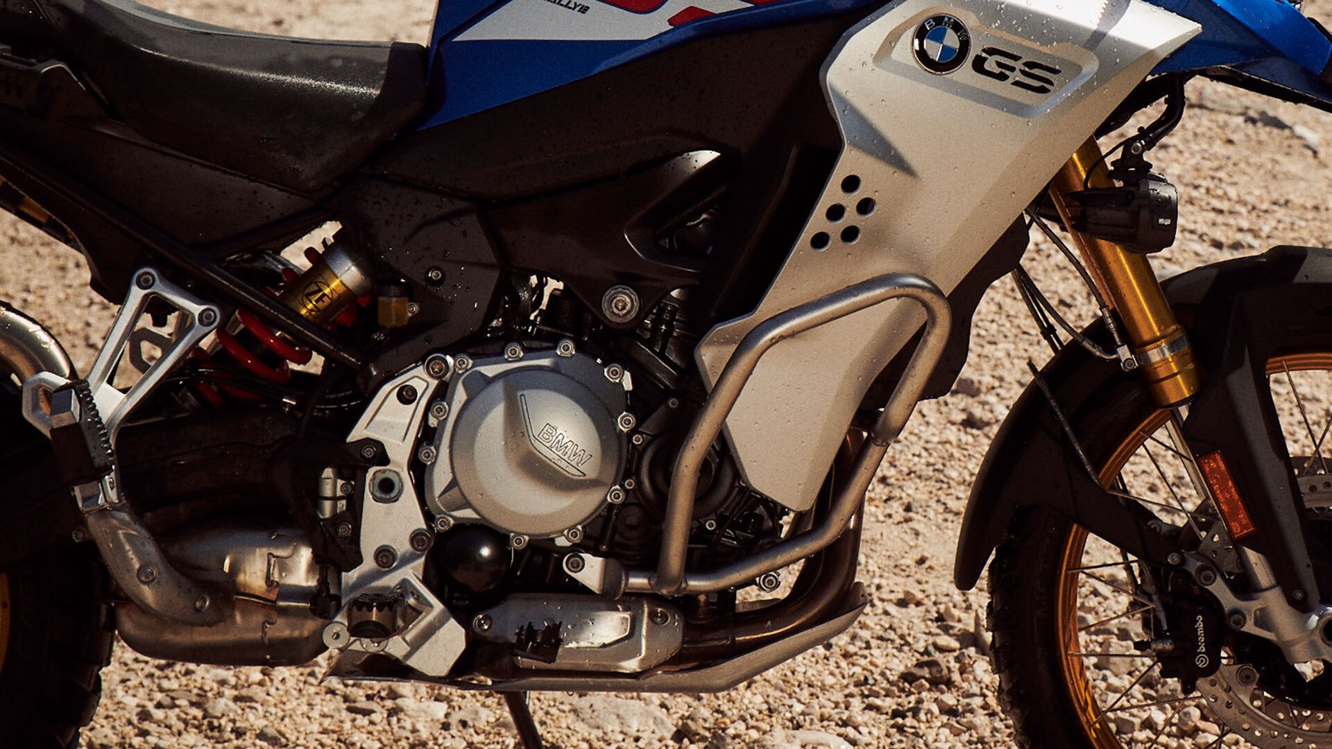 The engine guard of the new BMW F 850 GS Adventure