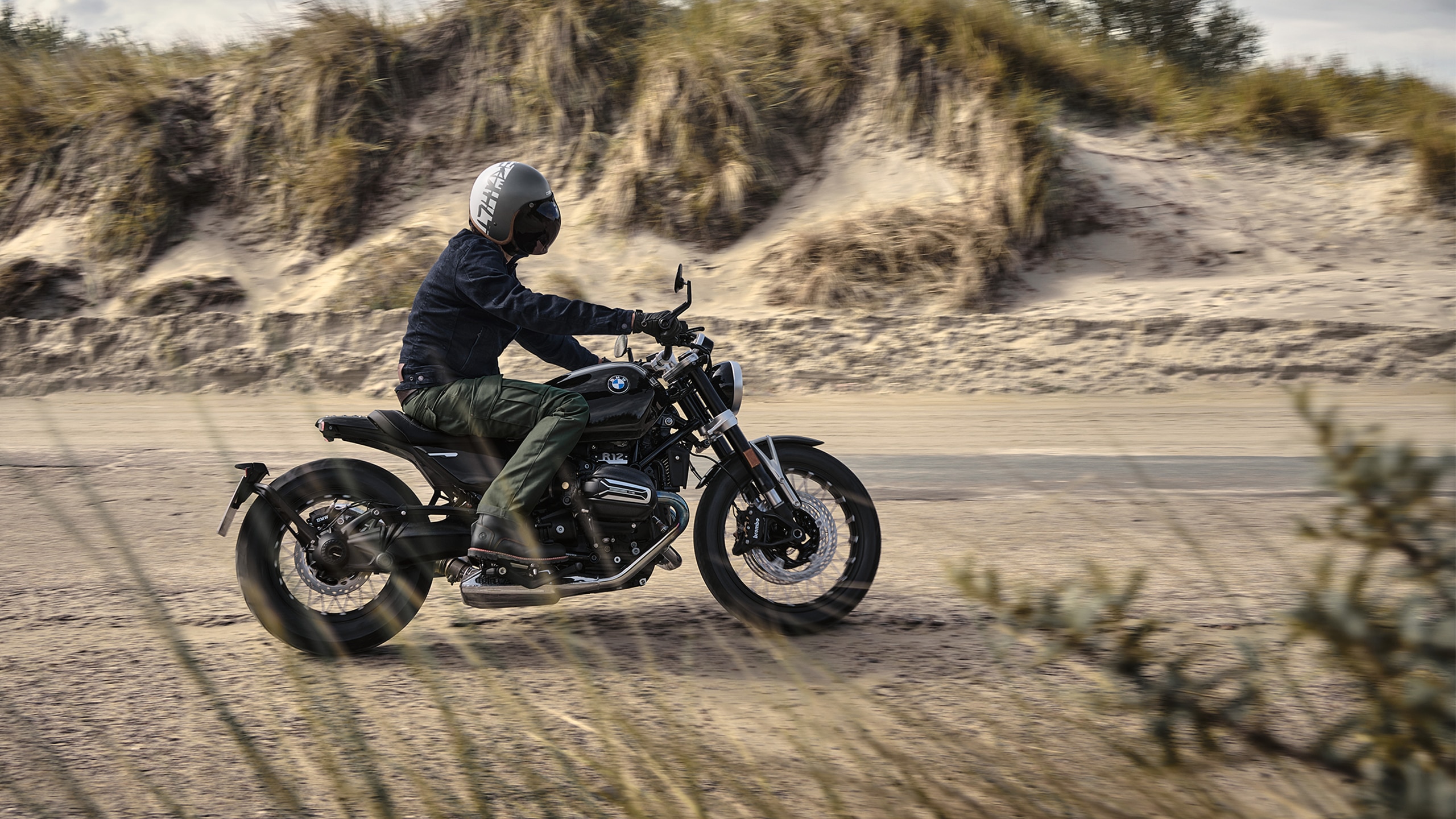 R 12 | BMW Motorrad